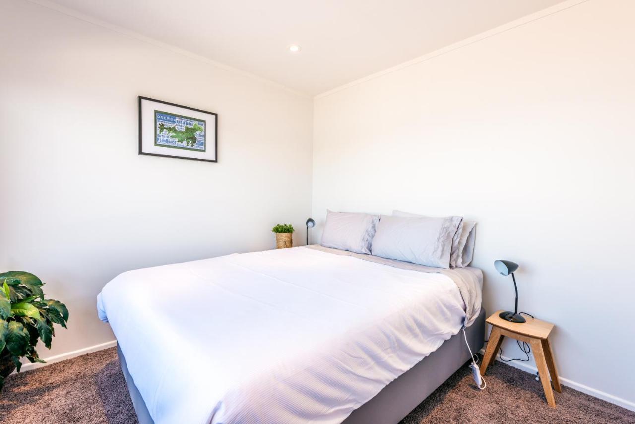 Ocean View Villa Te Whau Bay Exterior photo